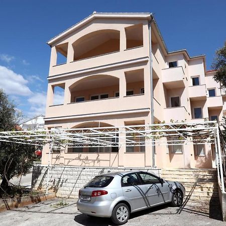 Villa Stella โตรกีร์ ภายนอก รูปภาพ