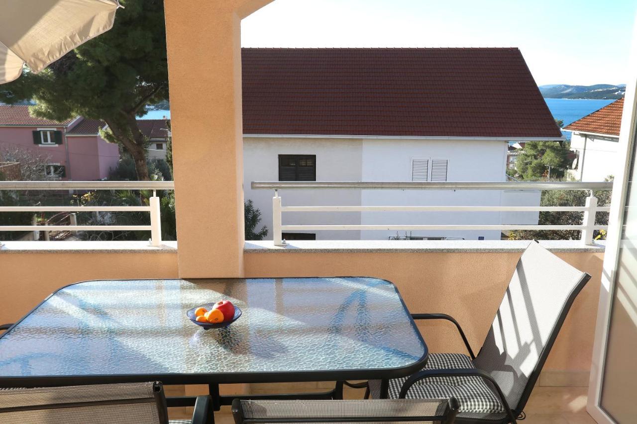 Villa Stella โตรกีร์ ภายนอก รูปภาพ