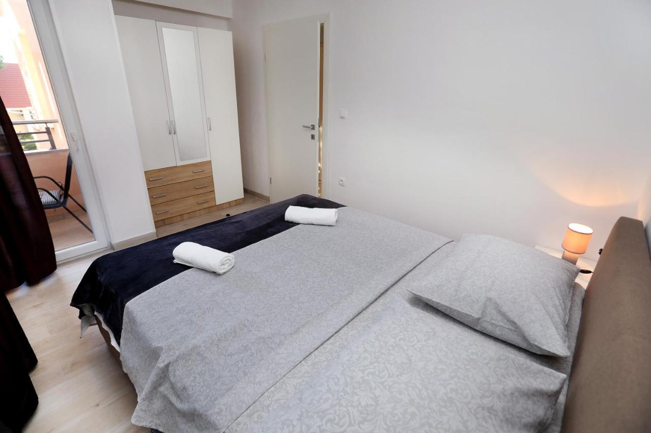 Villa Stella โตรกีร์ ภายนอก รูปภาพ